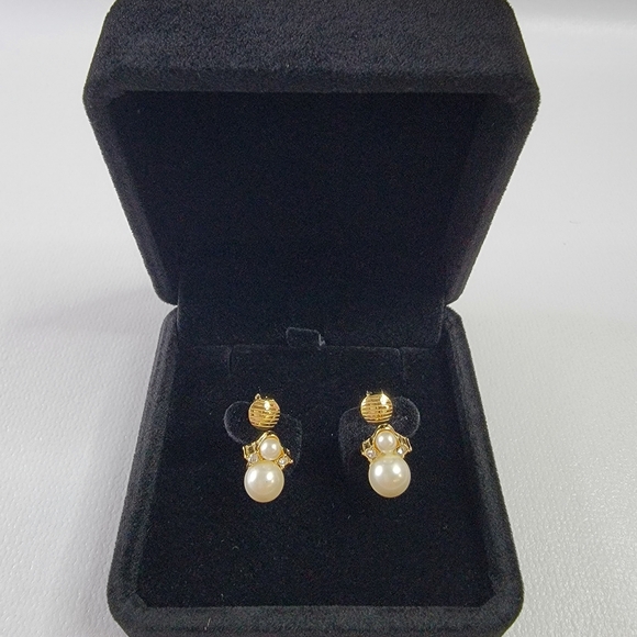CHRISTIAN DIOR Pearl Rhinestone Gold Tone Clip Earrings - Picture 9 of 9